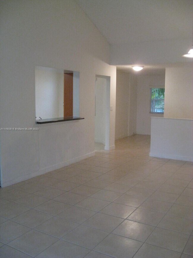 Foto del edificio - 4650 NW 97th Ct