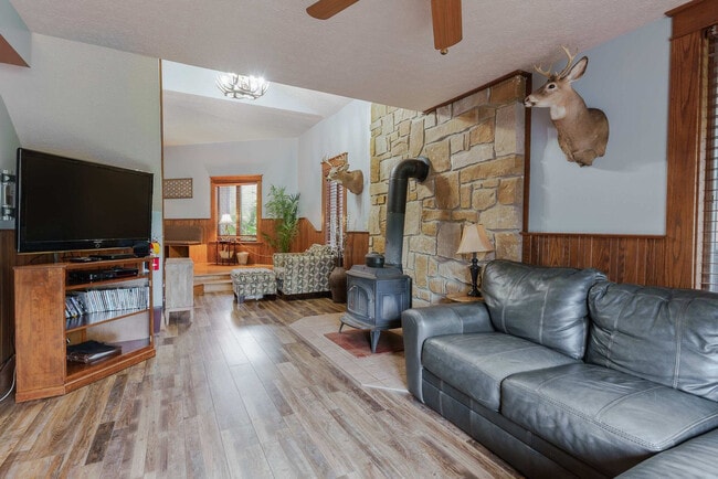 Foto del edificio - 64046 Bethel Rd