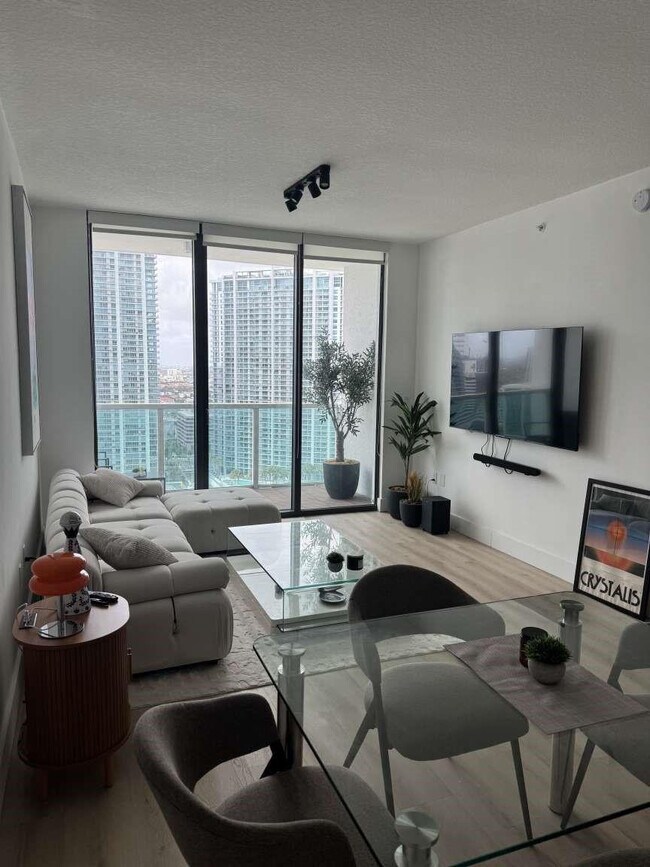 Building Photo - 31 SE 5th St