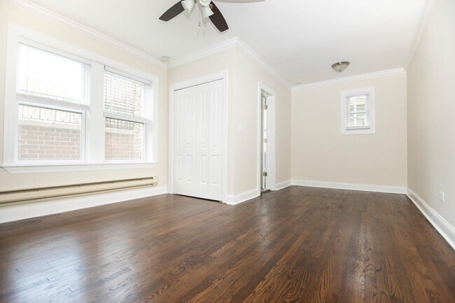 Foto del edificio - 2129 N Dayton St