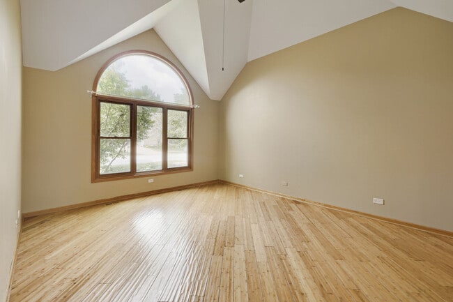 Building Photo - 2805 Breckenridge Cir
