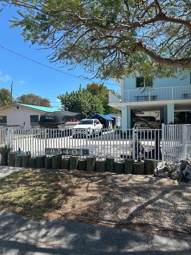 Building Photo - 95401 Overseas Hwy