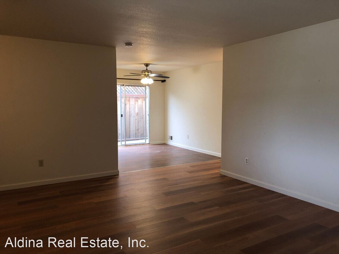 Building Photo - 2 br, 2 bath House - 529 Vivienne Dr.