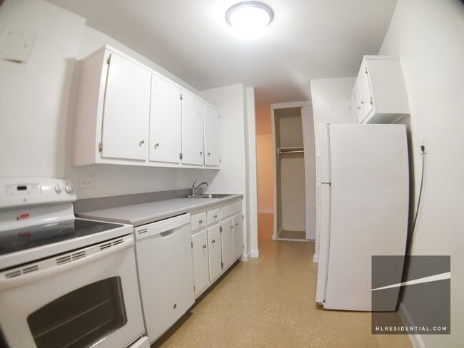 Foto del edificio - 9707 Horace Harding Expy