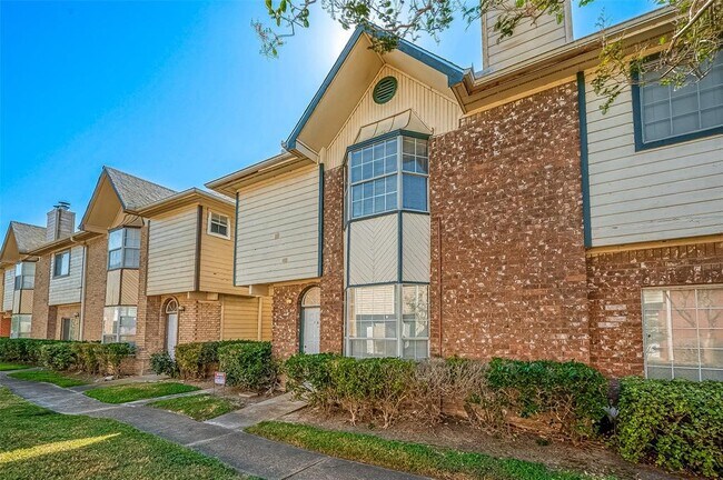 Building Photo - 8310 Wild Rose St