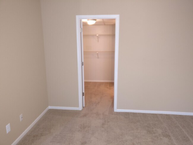Building Photo - 1705 Telluride Ln