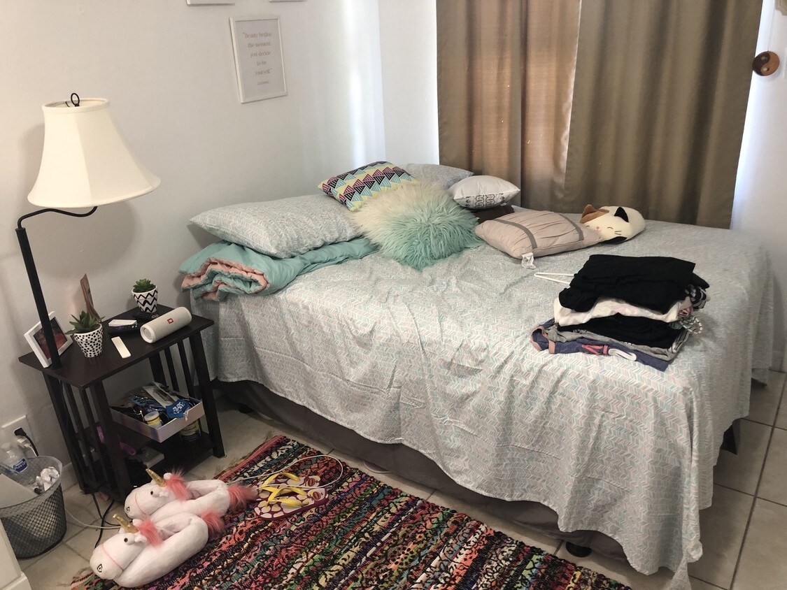 Foto principal - 751 Pine Dr