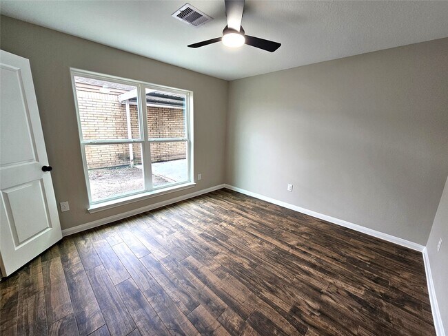 Foto del edificio - 10846 Kirktown Dr