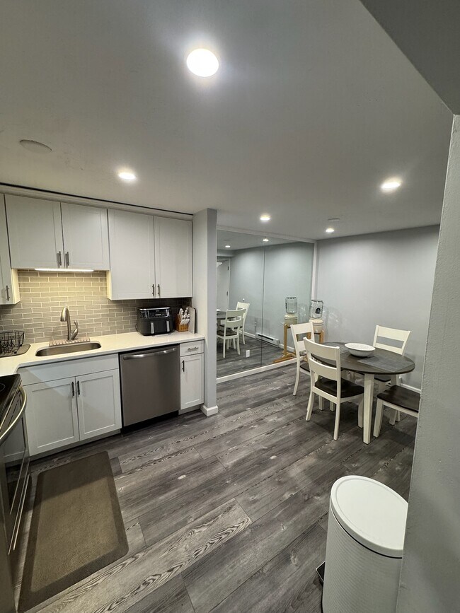 Foto del edificio - 30 Parish Pathe