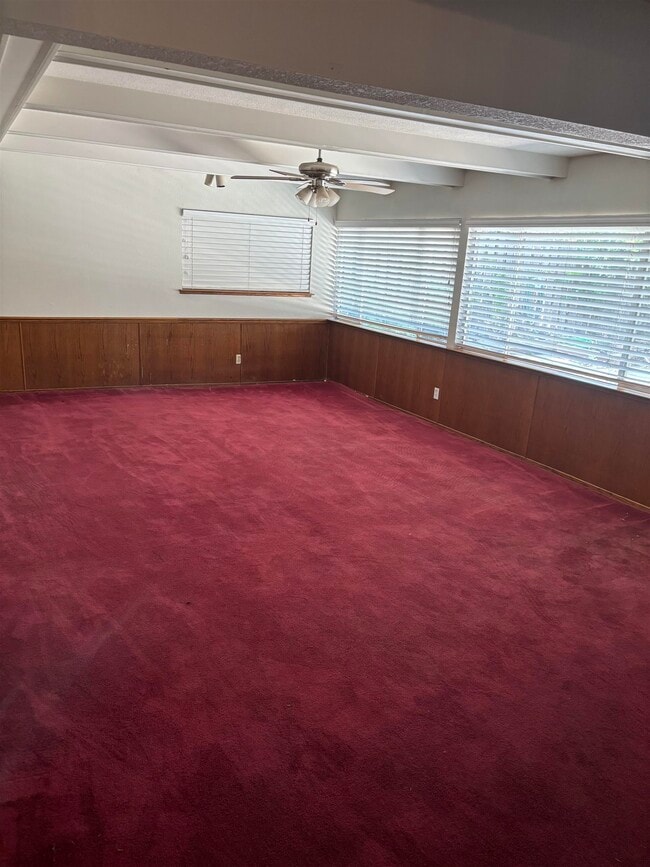 Foto del edificio - 1310 B St