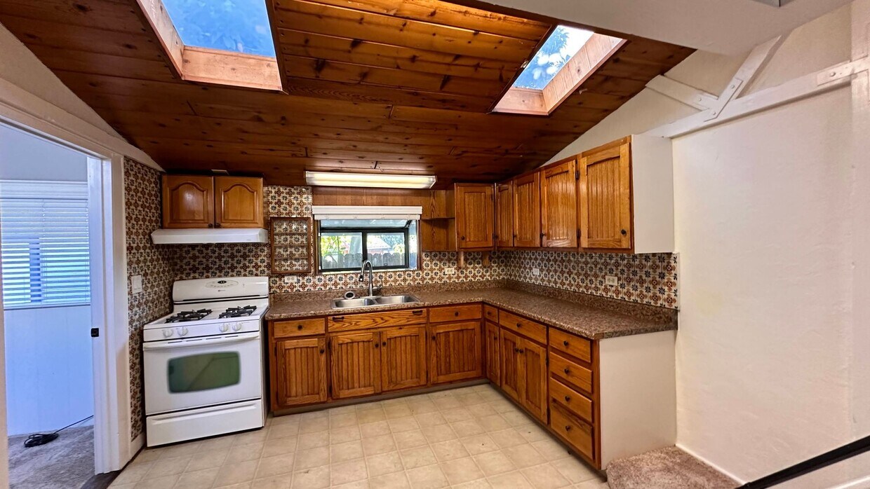 Foto principal - Beautiful Home Located in the City of Orange