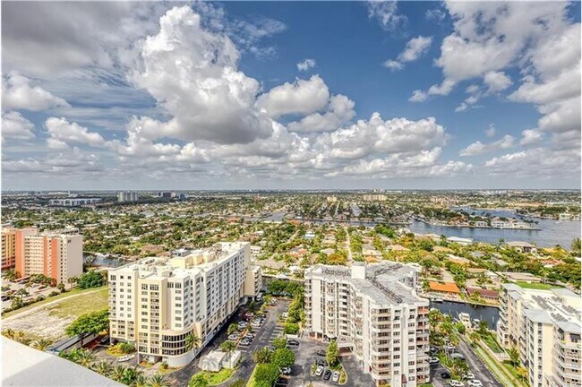 Building Photo - 1360 S Ocean Blvd