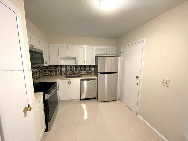 Foto del edificio - 2061 NW 47th Ter