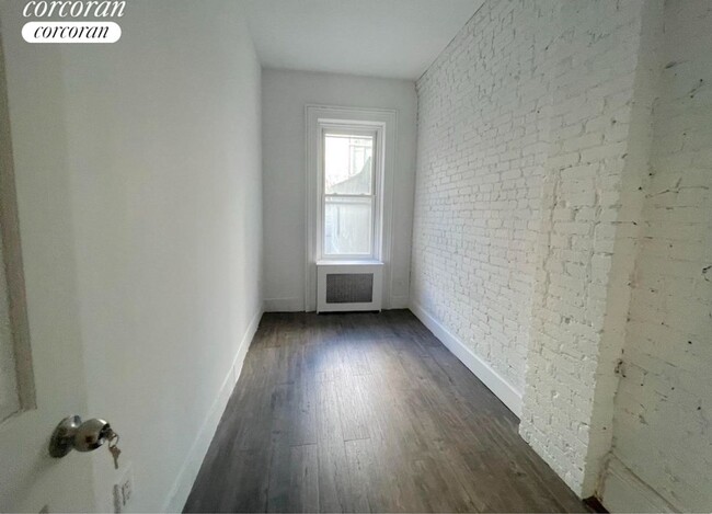 Building Photo - 359 W 52nd St