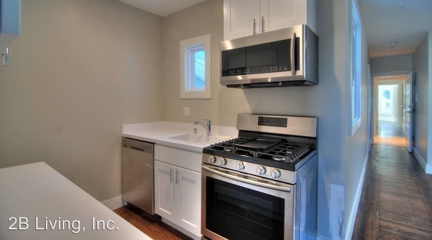Foto principal - 3266 24th St