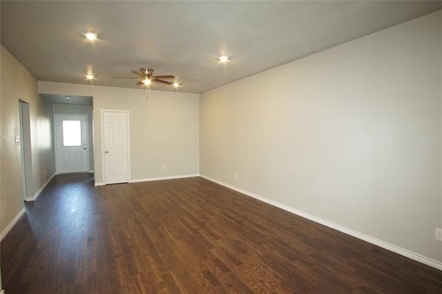 Building Photo - 7333 Colonial Dr