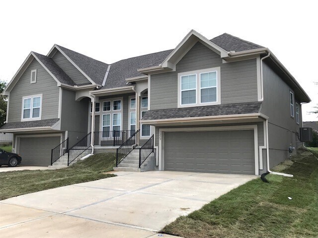 Building Photo - Delaware Ridge - Available July 24th