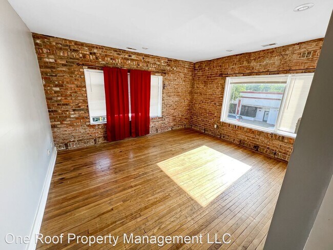 Foto del edificio - 1 br, 1 bath House - 3400 Troost Ave, 211,...