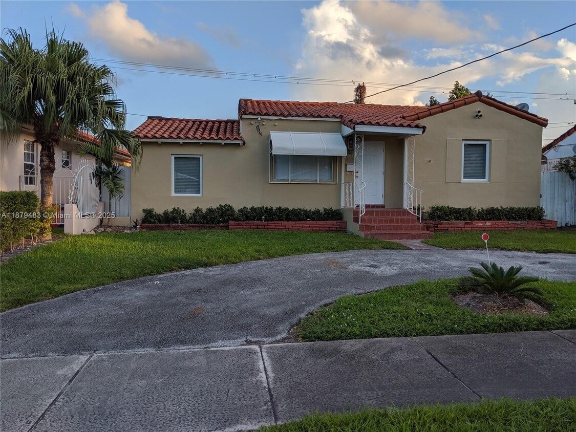Foto principal - 4605 SW 1st St
