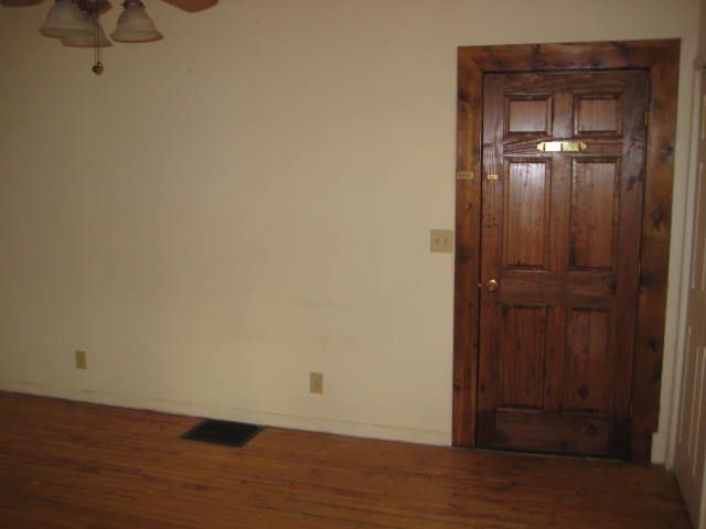 Foto del edificio - 941 Starkweather St