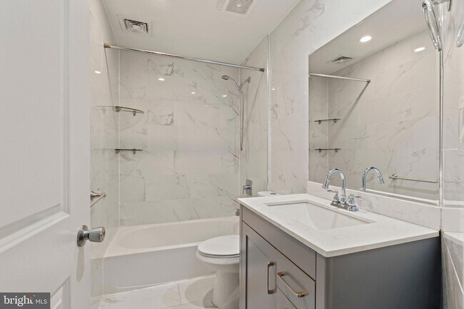 Foto del edificio - 618 South St