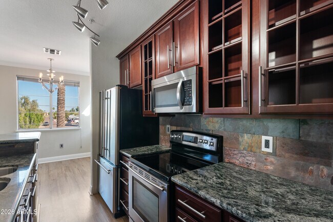 Foto del edificio - 2992 N Miller Rd