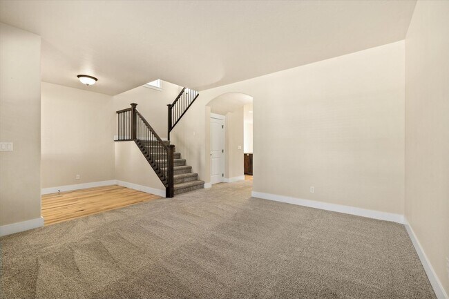 Foto del edificio - Spacious 5-Bedroom Home (plus bonus room) on ½ Acre in Bridgetower – Rare Meridian Rental!