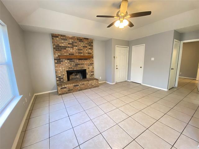 Foto del edificio - 1730 Justin Lyn St