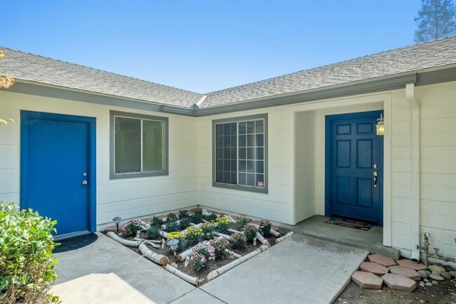 Building Photo - 4337 W Palo Alto Ave