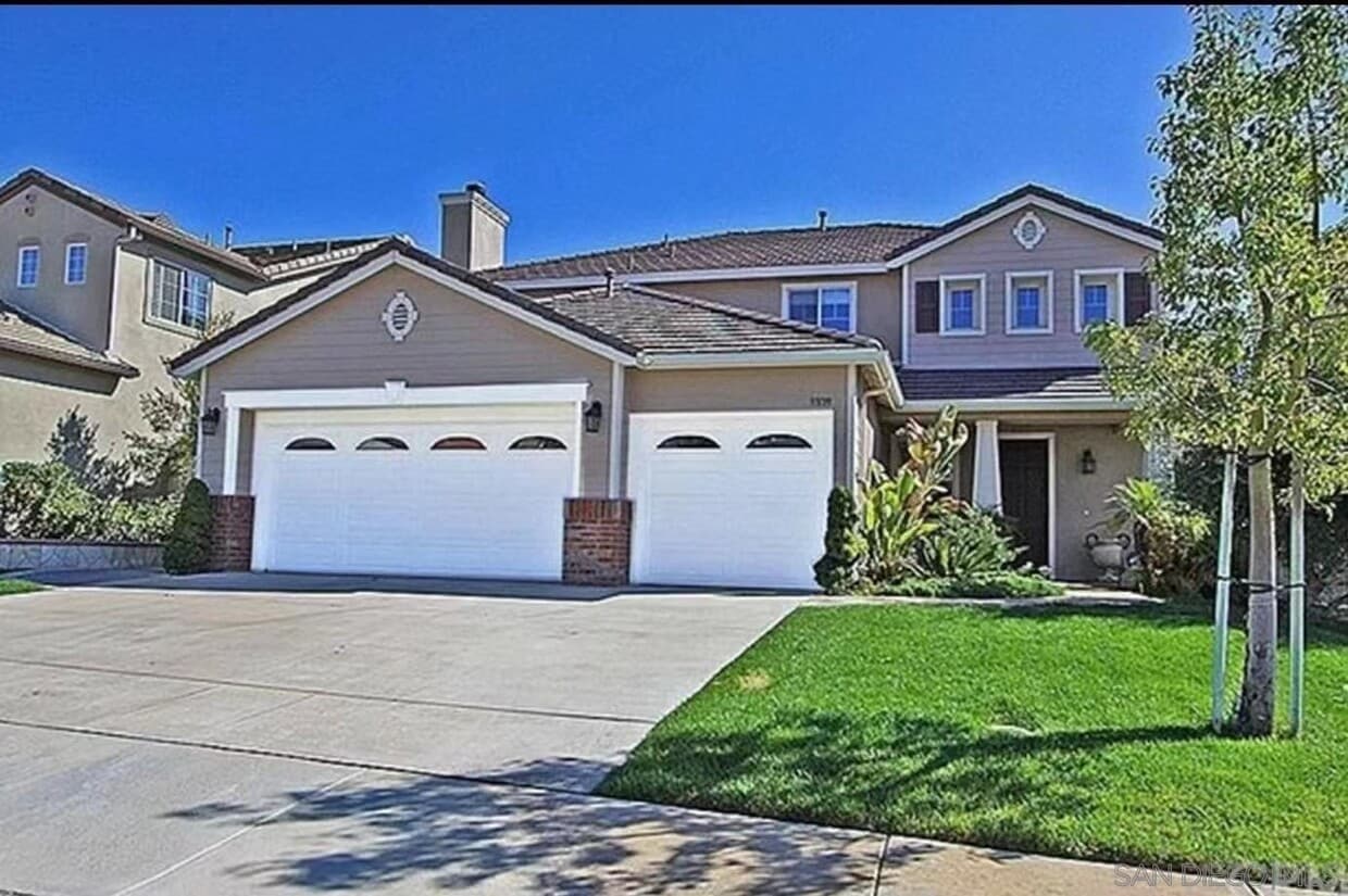 Primary Photo - 33139 Embassy Ave