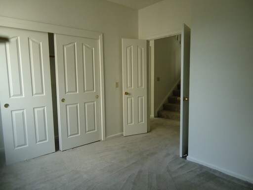 Building Photo - 421 Canfield Ct