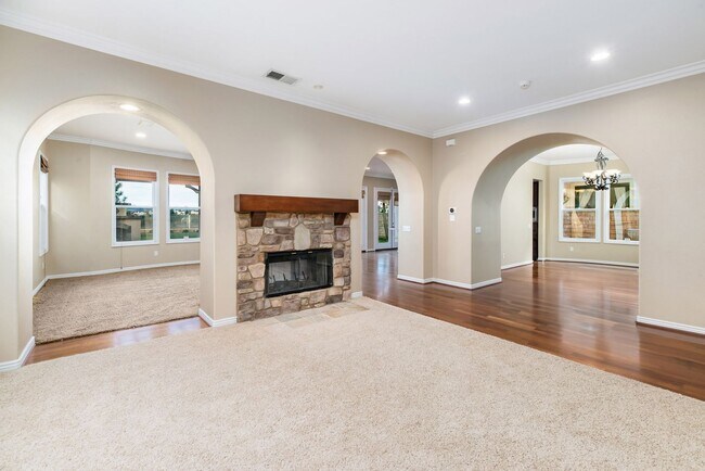 Foto del edificio - Beautiful and Spacious Carmel Valley home