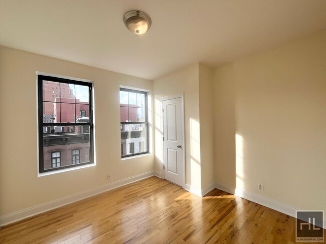 Building Photo - West 11th Street