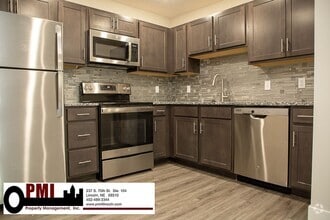 Building Photo - 4001 Holdrege St
