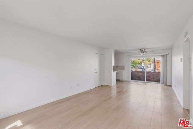 Building Photo - 2020 Graham Ave