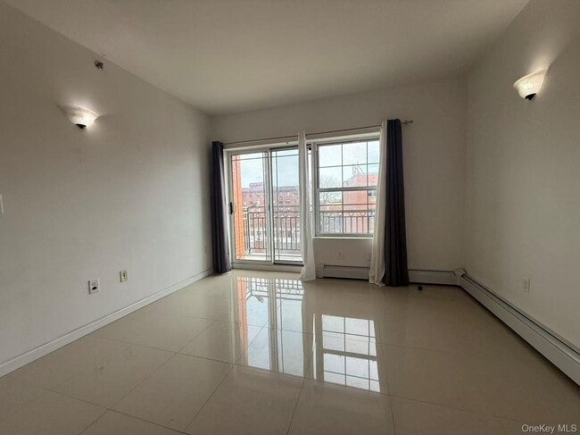 Building Photo - 71-66 Parsons Blvd