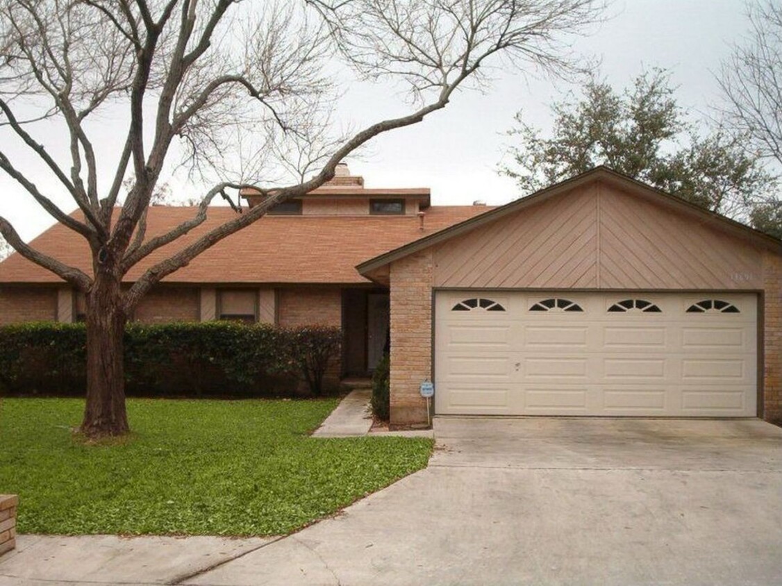 Foto principal - Close to UTSA and Shopping centers