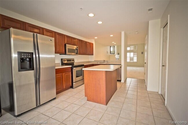 Foto del edificio - 3229 Newbury Pl