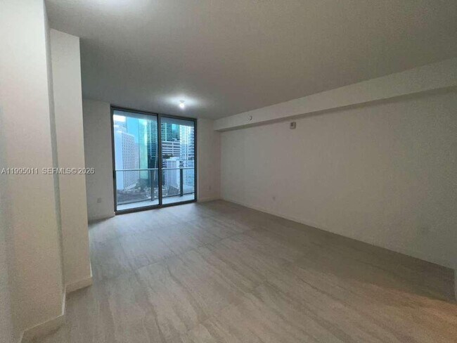 Foto del edificio - 77 SE 5th St