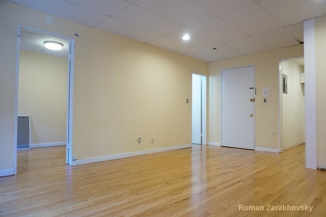 Foto del edificio - 1057 Beacon St