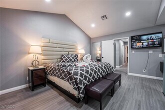 Building Photo - 7439 Trudy Ln