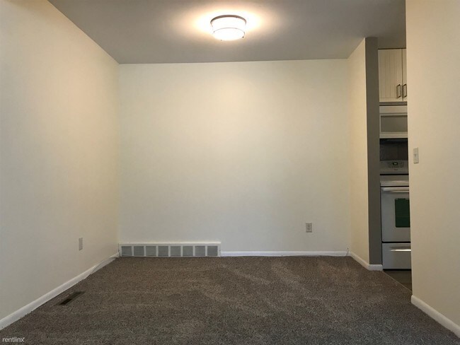 Building Photo - 1 br, 1 bath  - 1199 S Sheldon Rd Apt 1A