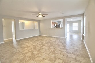 Building Photo - 29407 Legends Green Dr