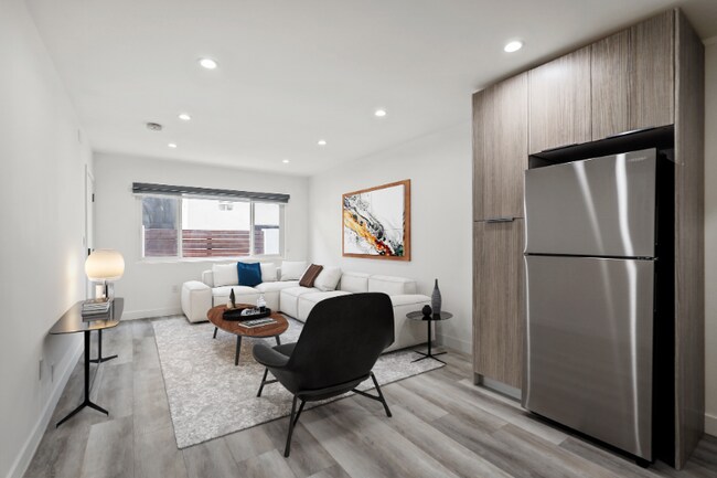 Foto del edificio - 2034 S Garth Ave