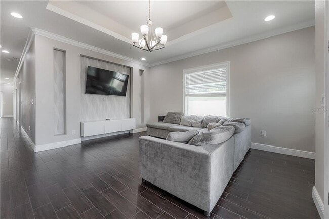 Building Photo - 2510 W South Ave