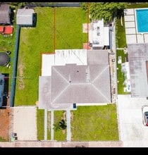 Building Photo - 9915 Nicaragua Dr