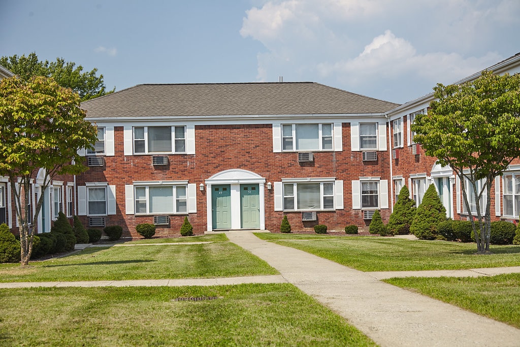 Primary Photo - 115 Jackman Dr