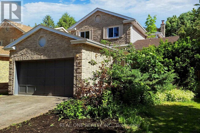 Photo du bâtiment - 86 Breckonwood Crescent