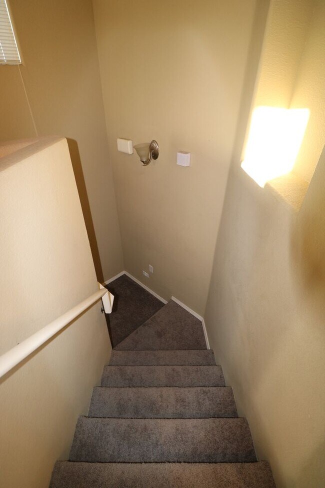 Foto del edificio - 601 Menaul Blvd NE