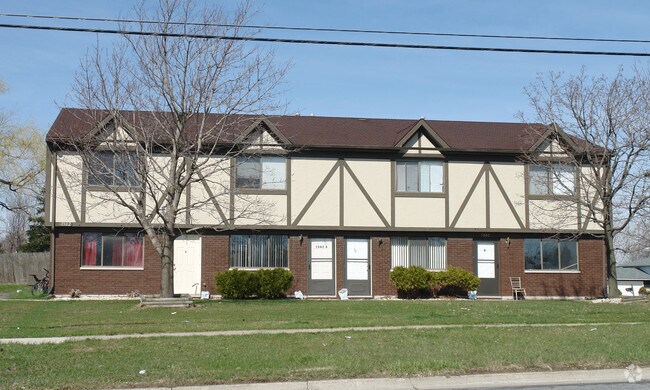 Foto del edificio - Merrillville 4 Plexes